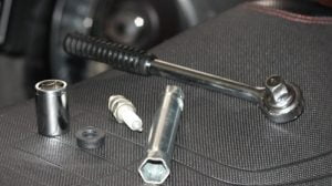 harga kunci busi motor